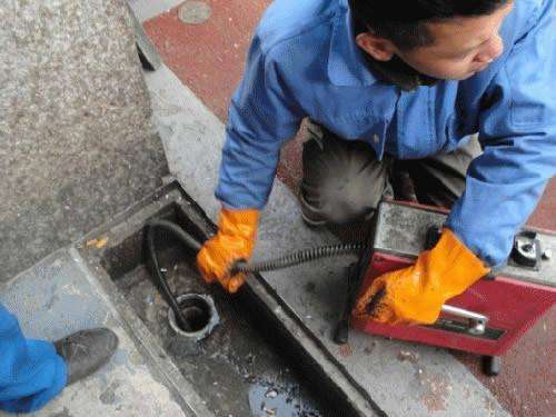 安新疏通下水道